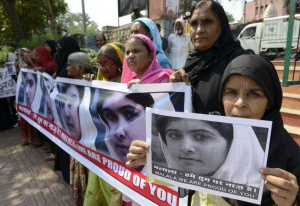 Bhopal gas victims support Malala Yousufzai